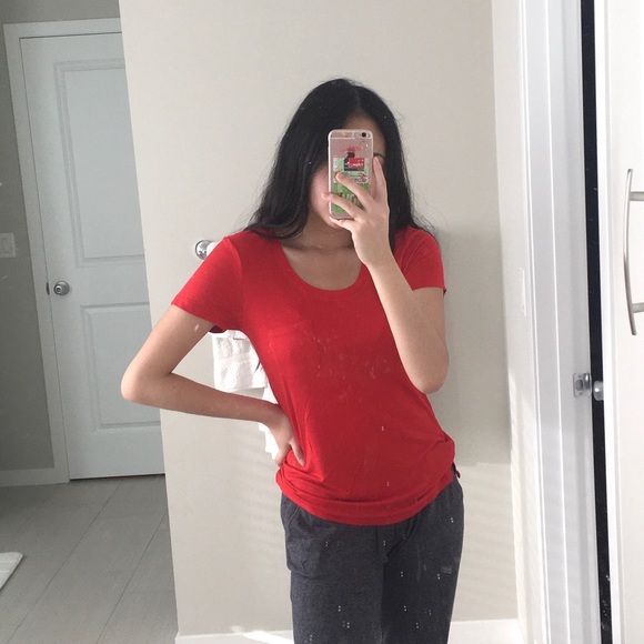 Soft red tee - Picture 3 of 4